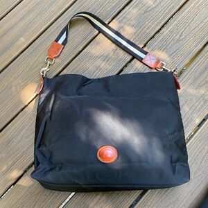 Dooney‎ & Bourke Large Nylon Shoulder Bag Color Black